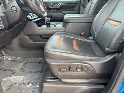 2022 GMC 1500 Crew Cab, $42295. Photo 5