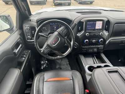 2021 GMC 1500 Crew Cab, $33695. Photo 10