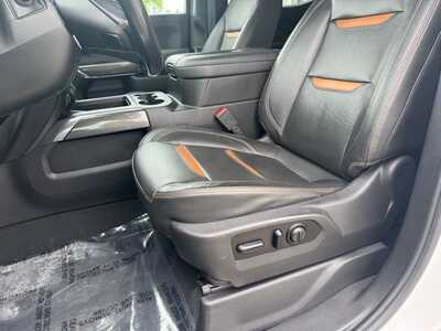 2021 GMC 1500 Crew Cab, $33695. Photo 5