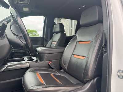 2021 GMC 1500 Crew Cab, $33695. Photo 6