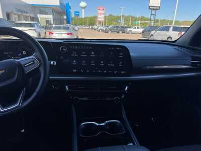 2026 Chevrolet Traverse, $41999. Photo 2