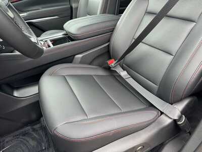 2026 Chevrolet Traverse, $52470.0. Photo 5