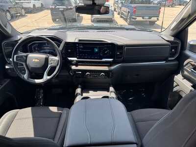 2024 Chevrolet 3500 Crew Cab, $55295. Photo 9
