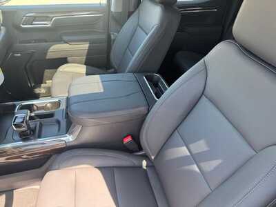 2026 Chevrolet 1500 Crew Cab, $65715. Photo 6