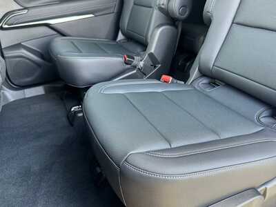 2026 Chevrolet Traverse, $48155.0. Photo 7