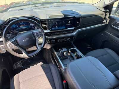 2024 Chevrolet 1500 Crew Cab, $52495. Photo 11