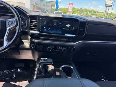 2024 Chevrolet 1500 Crew Cab, $52495. Photo 2