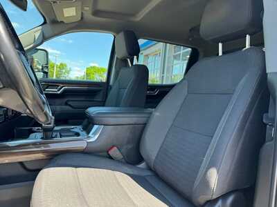 2024 Chevrolet 1500 Crew Cab, $52495. Photo 6