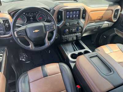 2022 Chevrolet 3500 Crew Cab, $58999. Photo 10