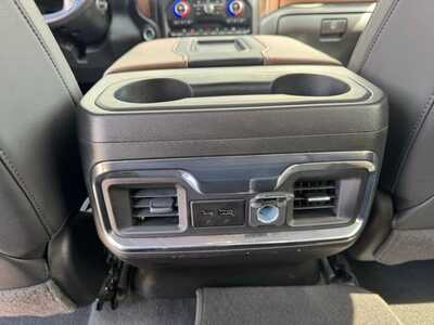 2022 Chevrolet 3500 Crew Cab, $58999. Photo 9
