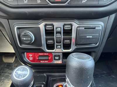 2020 Jeep Wrangler Unlimited, $23999. Photo 11