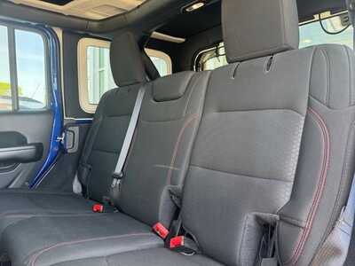 2020 Jeep Wrangler Unlimited, $23999. Photo 7