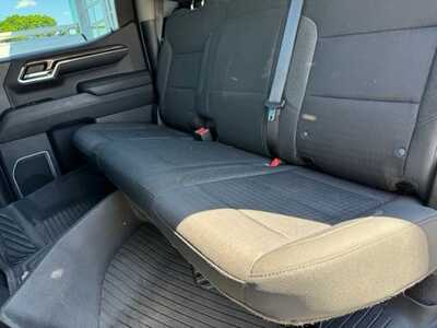 2023 Chevrolet 1500 Crew Cab, $39995. Photo 7