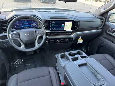 2023 Chevrolet 1500 Crew Cab, $42995. Photo 12
