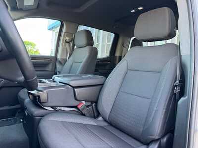 2023 Chevrolet 1500 Crew Cab, $42995. Photo 6