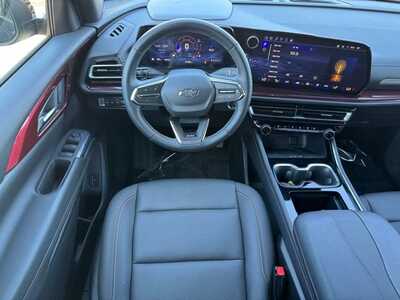 2024 Chevrolet Traverse, $41995. Photo 12