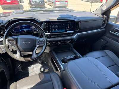 2024 Chevrolet 3500 Crew Cab, $59999. Photo 11