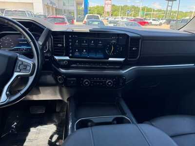 2024 Chevrolet 3500 Crew Cab, $59999. Photo 2