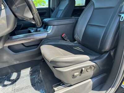 2024 Chevrolet 3500 Crew Cab, $59999. Photo 5
