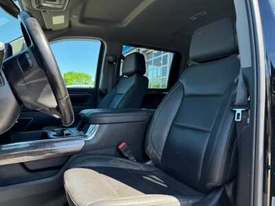 2024 Chevrolet 3500 Crew Cab, $59999. Photo 6