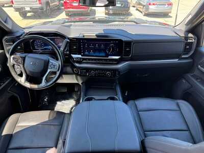 2024 Chevrolet 3500 Crew Cab, $59999. Photo 9