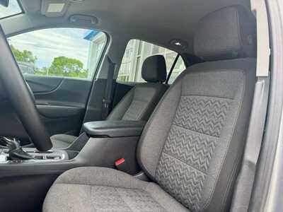 2024 Chevrolet Equinox, $20894. Photo 6