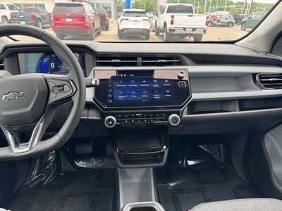 2027 Chevrolet Bolt EV, $33345.0. Photo 2