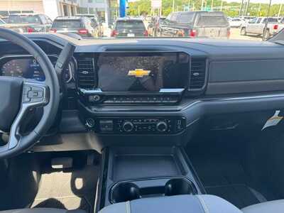 2026 Chevrolet 2500 Crew Cab, $84270.0. Photo 2