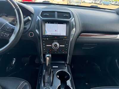 2018 Ford Explorer, $18795. Photo 2