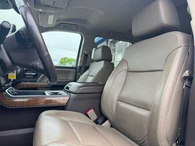2018 GMC 1500 Crew Cab, $30899. Photo 6