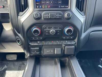 2020 Chevrolet 3500 Crew Cab, $47775. Photo 12