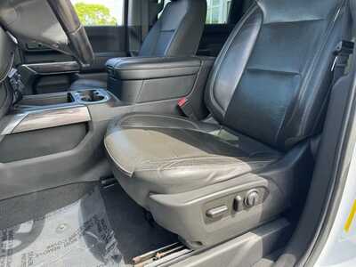 2020 Chevrolet 3500 Crew Cab, $47775. Photo 5
