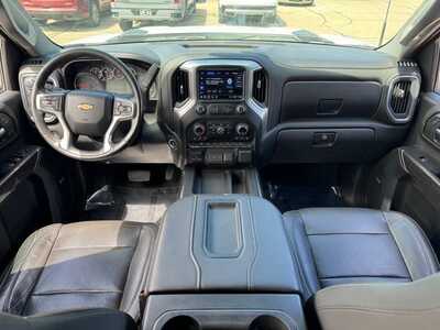 2020 Chevrolet 3500 Crew Cab, $47775. Photo 9