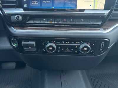 2026 Chevrolet 1500 Crew Cab, $52170.0. Photo 12