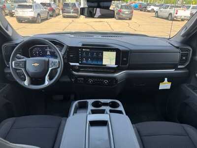 2026 Chevrolet 1500 Crew Cab, $52170.0. Photo 9