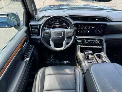 2023 GMC 1500 Crew Cab, $42895. Photo 10