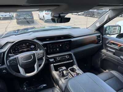 2023 GMC 1500 Crew Cab, $42895. Photo 11