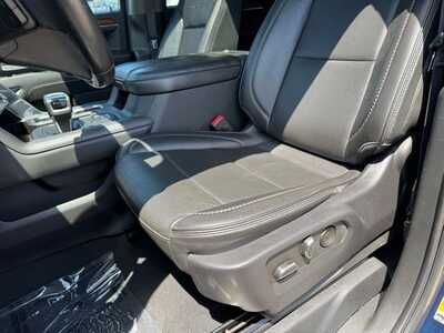 2023 GMC 1500 Crew Cab, $42895. Photo 5