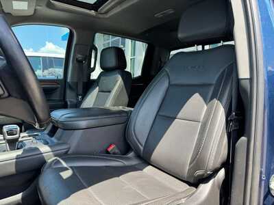 2023 GMC 1500 Crew Cab, $42895. Photo 6