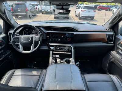 2023 GMC 1500 Crew Cab, $42895. Photo 9