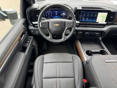 2026 Chevrolet 3500 Crew Cab, $87295.0. Photo 10