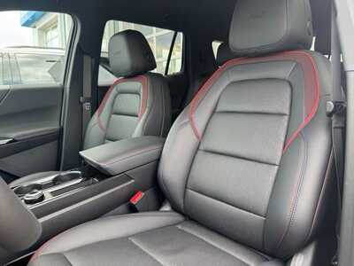 2026 Chevrolet Equinox, $37840.0. Photo 6