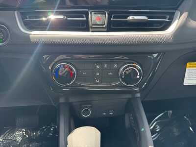 2026 Chevrolet TrailBlazer, $27040.0. Photo 12