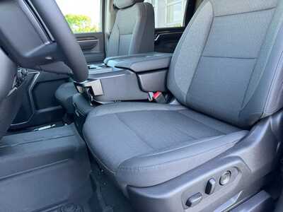 2026 Chevrolet 3500 Crew Cab, $62990.0. Photo 5