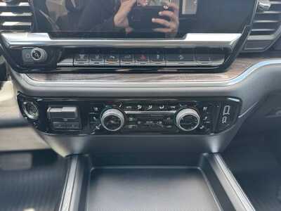 2026 Chevrolet 3500 Crew Cab, $80610.0. Photo 12