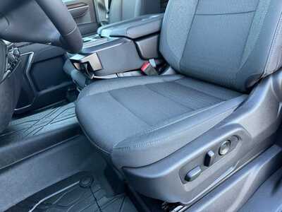 2026 Chevrolet 1500 Crew Cab, $52890.0. Photo 5