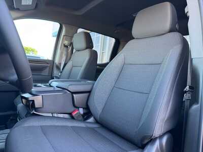 2026 Chevrolet 1500 Crew Cab, $52890.0. Photo 6