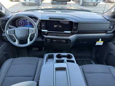 2026 Chevrolet 1500 Crew Cab, $52890.0. Photo 9