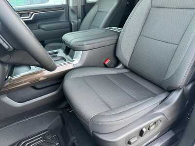 2026 Chevrolet 1500 Crew Cab, $56670.0. Photo 5
