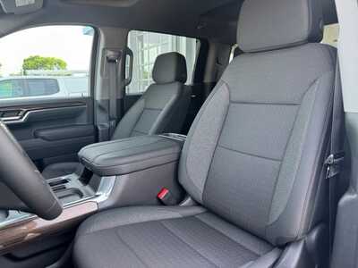 2026 Chevrolet 1500 Crew Cab, $56670.0. Photo 6